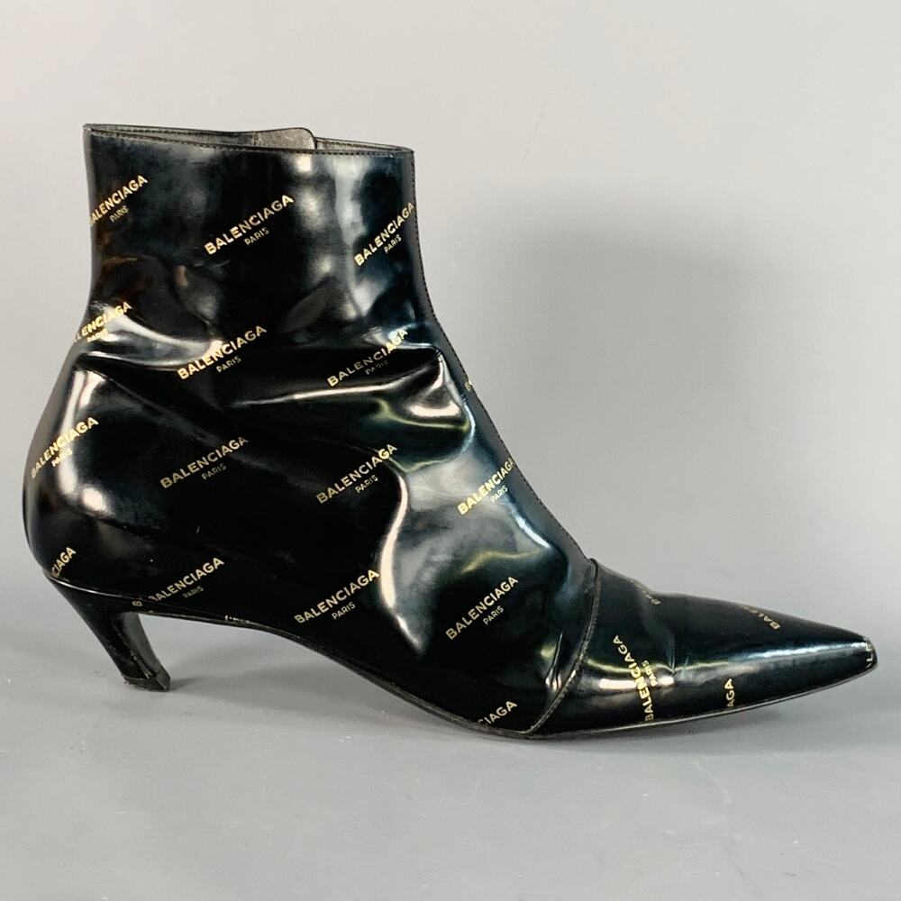 BALENCIAGA Size 8 Black Gold Logo Patent Leather Ankle Kitten Heel Boots - Picture 2 of 9